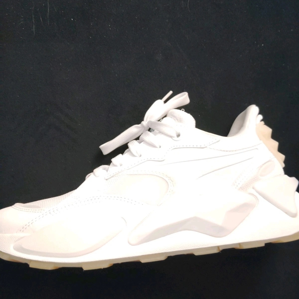 Puma White Athletic Shoes for Performance